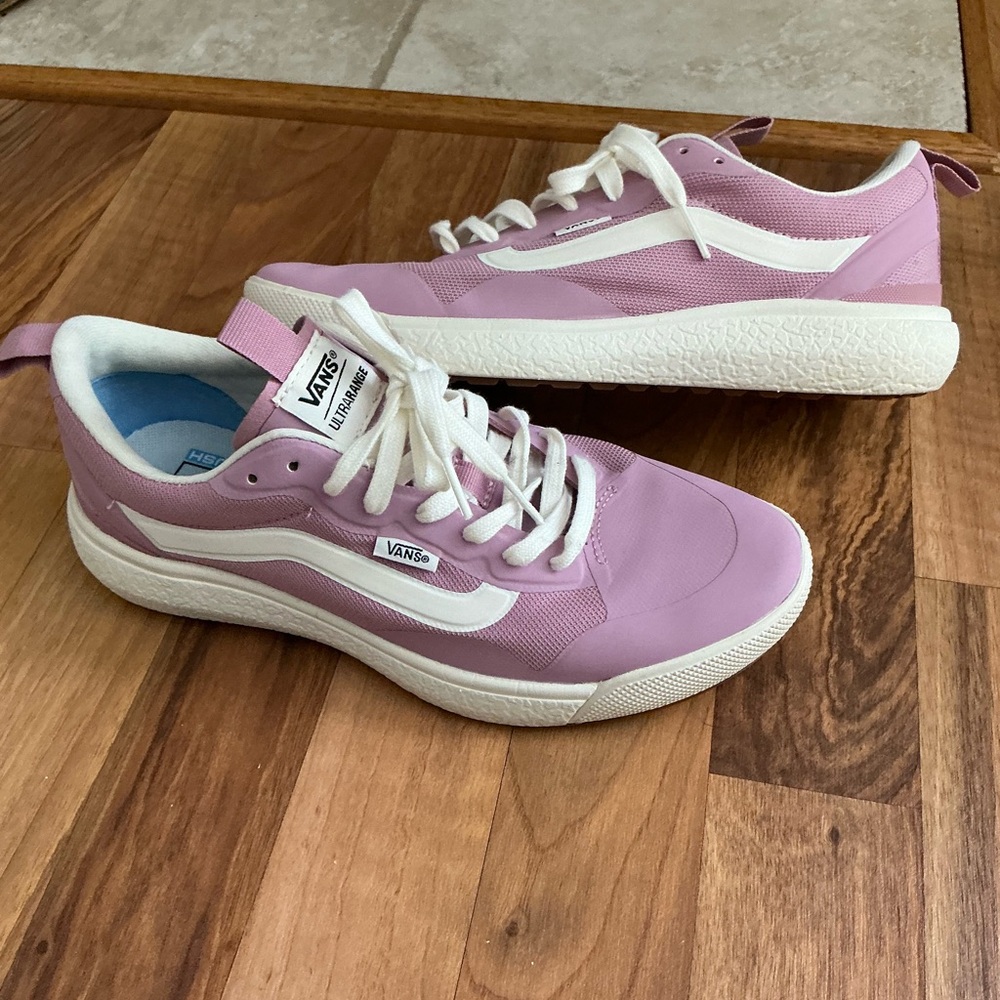 Vans Women’s Lavender Low-Top Sneakers with White Stripe